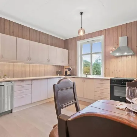 Svanoy Gjestehus Florø